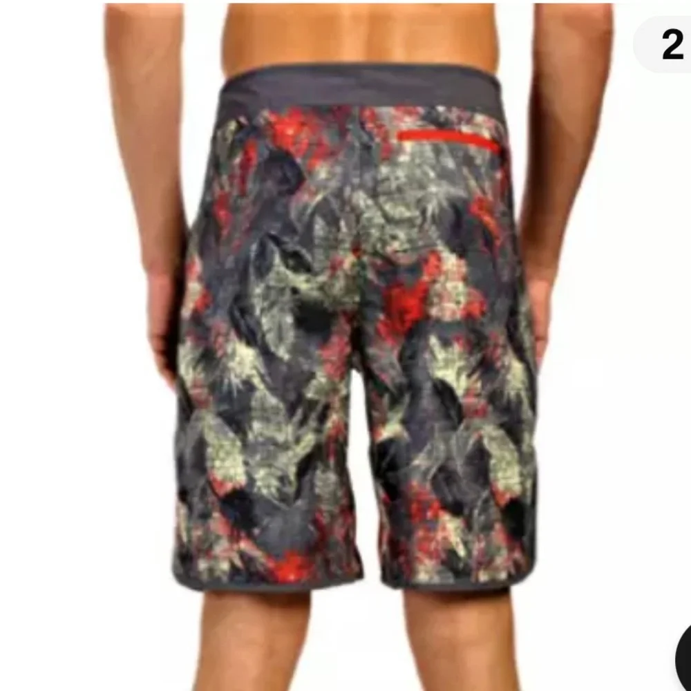 The North Face Men’s Size 40 R Board Shorts Swim Trunks Spring Green Pot Print